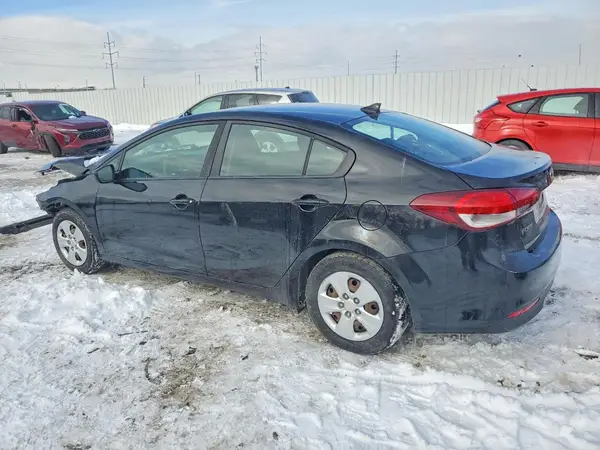 3KPFK4A71JE244014 2018 KIA FORTE - Image 2