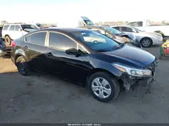 3KPFK4A71JE245700 2018 KIA FORTE
