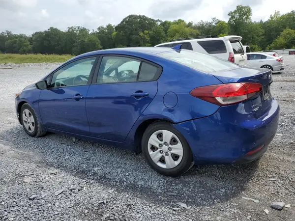 3KPFK4A71JE260620 2018 KIA FORTE - Image 2