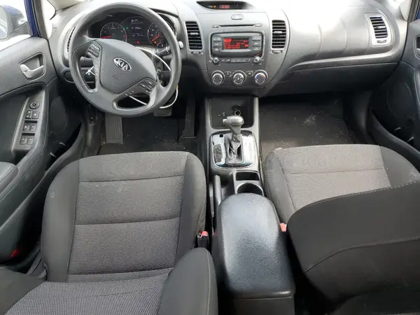 3KPFK4A71JE260620 2018 KIA FORTE - Image 8