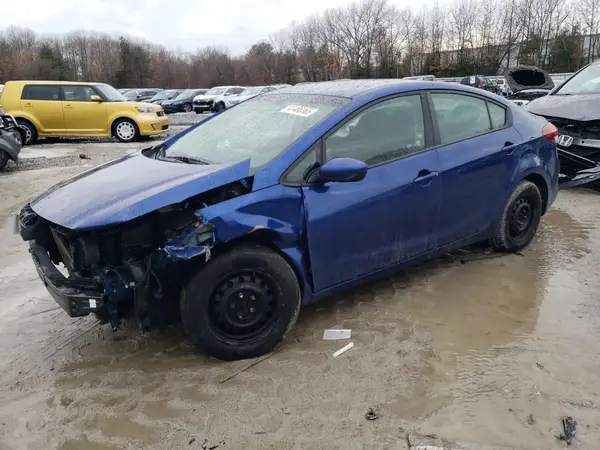 3KPFK4A71JE260875 2018 KIA FORTE - Image 1