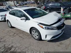 3KPFK4A71JE265946 2018 KIA FORTE