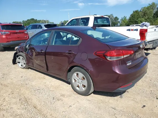 3KPFK4A71JE266319 2018 KIA FORTE - Image 2