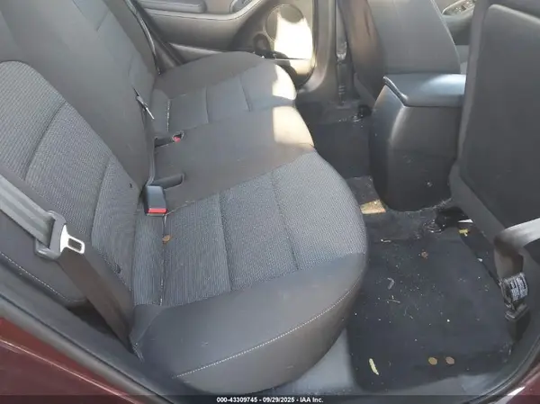 3KPFK4A71JE267955 2018 KIA FORTE - Image 8