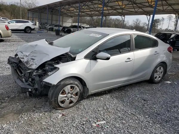 3KPFK4A71JE268684 2018 KIA FORTE - Image 1