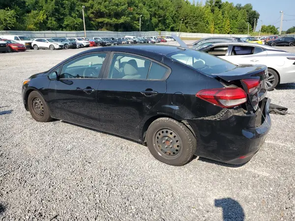 3KPFK4A71JE270872 2018 KIA FORTE - Image 2