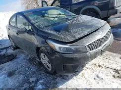 3KPFK4A71JE280589 2018 KIA FORTE