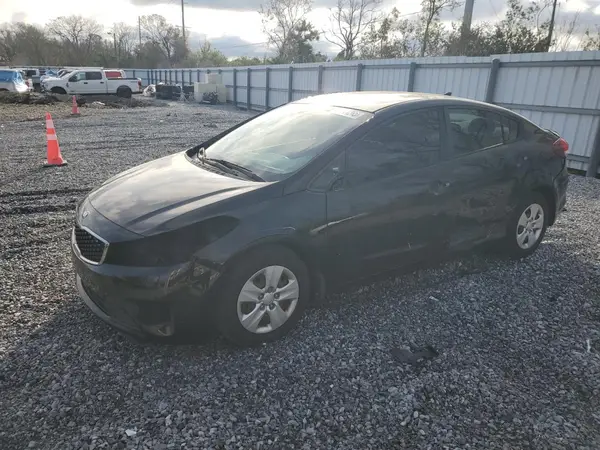 3KPFK4A72HE011818 2017 KIA FORTE - Image 1