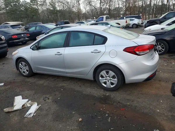 3KPFK4A72HE017361 2017 KIA FORTE - Image 2