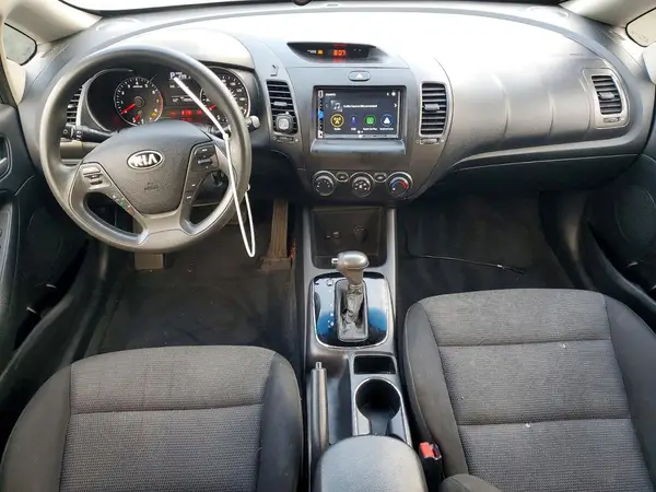 3KPFK4A72HE017361 2017 KIA FORTE - Image 8