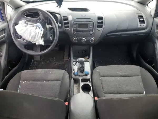3KPFK4A72HE021099 2017 KIA FORTE - Image 8