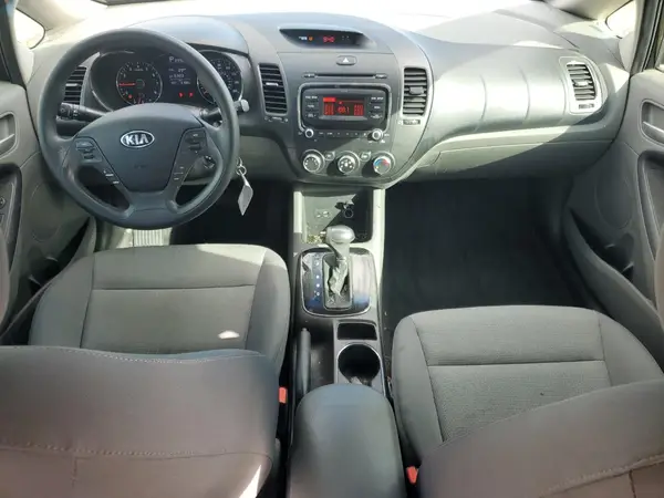 3KPFK4A72HE026691 2017 KIA FORTE - Image 8