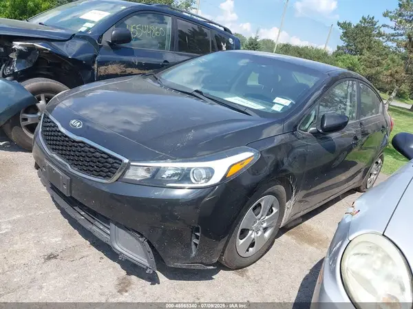 3KPFK4A72HE027727 2017 KIA FORTE - Image 2