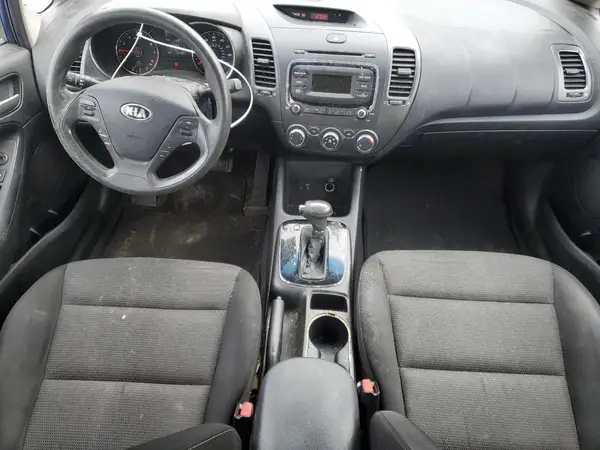 3KPFK4A72HE029039 2017 KIA FORTE - Image 8