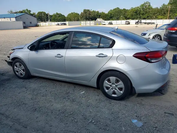 3KPFK4A72HE029378 2017 KIA FORTE - Image 2