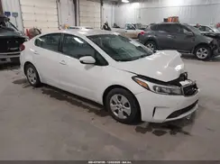 3KPFK4A72HE029655 2017 KIA FORTE