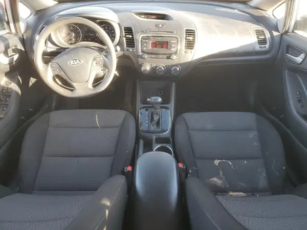 3KPFK4A72HE037108 2017 KIA FORTE - Image 8