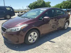 3KPFK4A72HE038677 2017 KIA FORTE