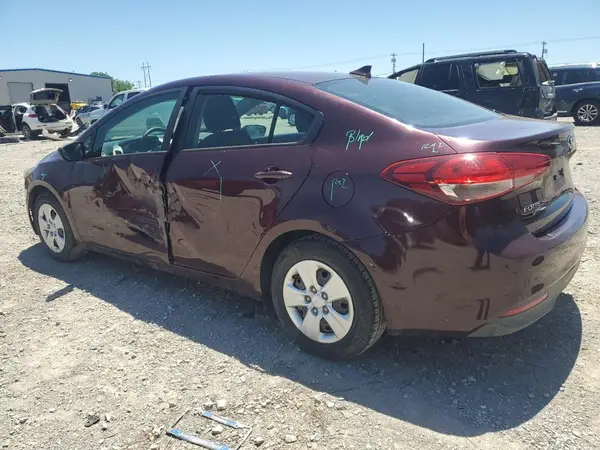 3KPFK4A72HE038677 2017 KIA FORTE - Image 2