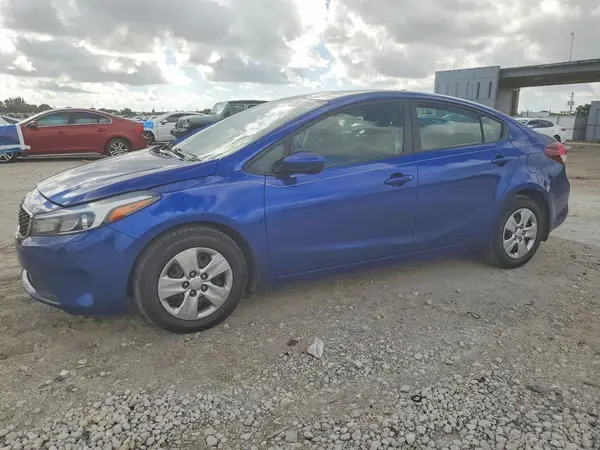 3KPFK4A72HE039568 2017 KIA FORTE - Image 1
