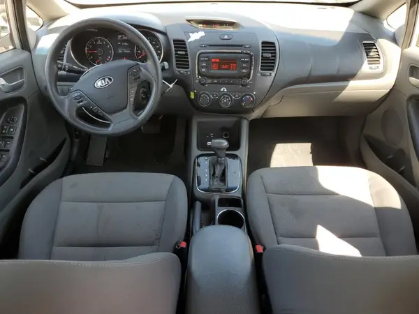 3KPFK4A72HE041191 2017 KIA FORTE - Image 8