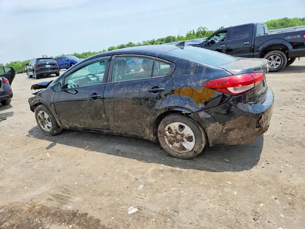 3KPFK4A72HE044656 2017 KIA FORTE - Image 2