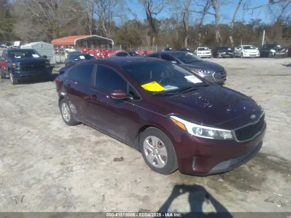 3KPFK4A72HE046438 2017 KIA FORTE - Image 1