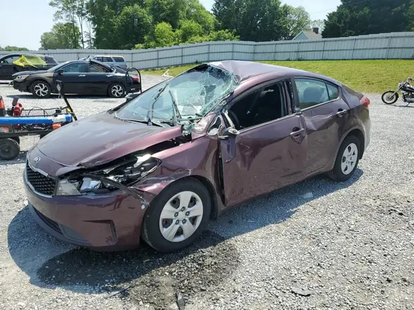 3KPFK4A72HE046455 2017 KIA FORTE - Image 1