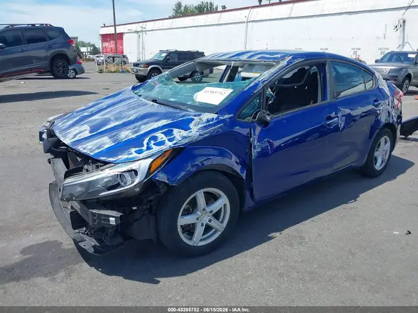 3KPFK4A72HE047718 2017 KIA FORTE - Image 2
