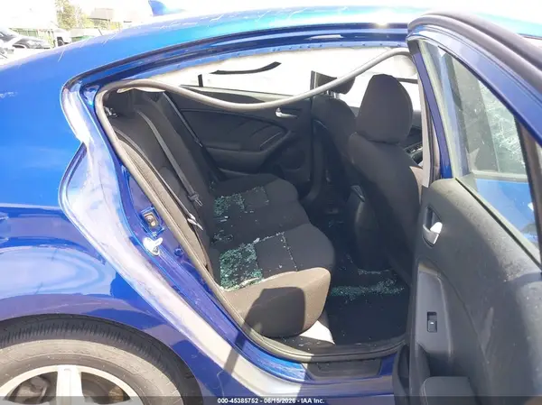 3KPFK4A72HE047718 2017 KIA FORTE - Image 8