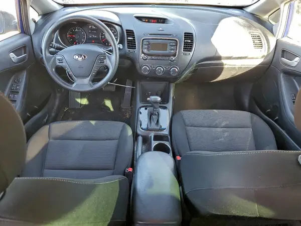 3KPFK4A72HE052837 2017 KIA FORTE - Image 8