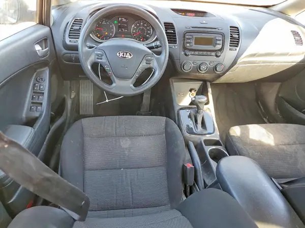 3KPFK4A72HE056693 2017 KIA FORTE - Image 8