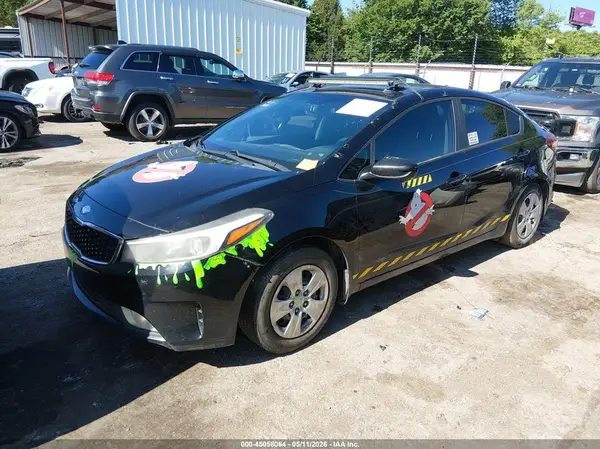 3KPFK4A72HE057231 2017 KIA FORTE - Image 2