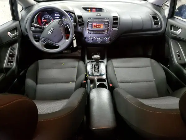 3KPFK4A72HE058671 2017 KIA FORTE - Image 8