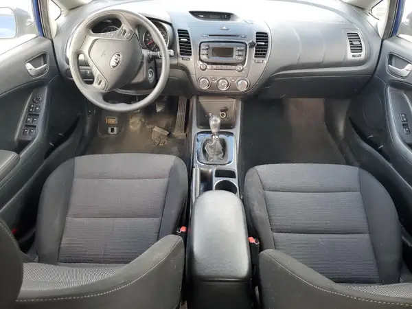 3KPFK4A72HE062171 2017 KIA FORTE - Image 8