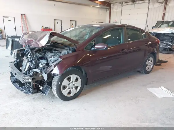 3KPFK4A72HE063028 2017 KIA FORTE - Image 2