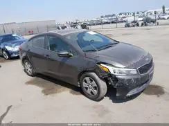 3KPFK4A72HE063501 2017 KIA FORTE