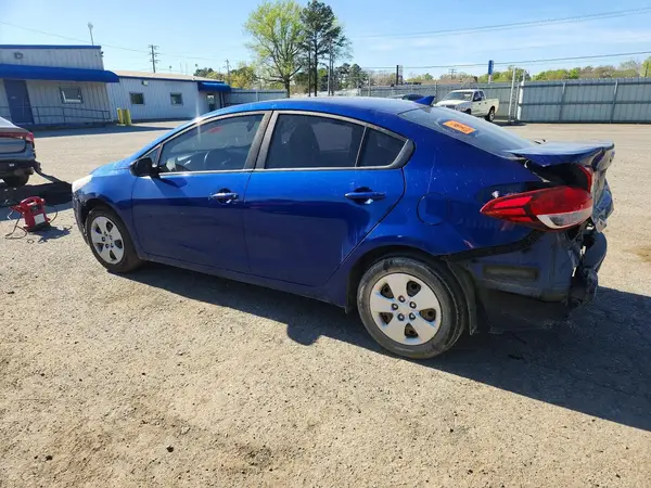 3KPFK4A72HE065250 2017 KIA FORTE - Image 2