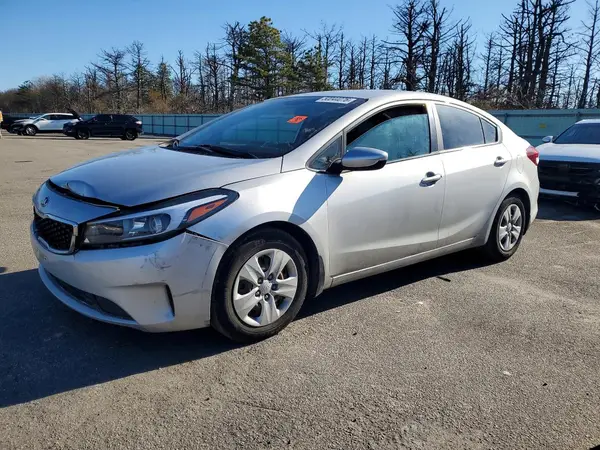 3KPFK4A72HE067581 2017 KIA FORTE - Image 1