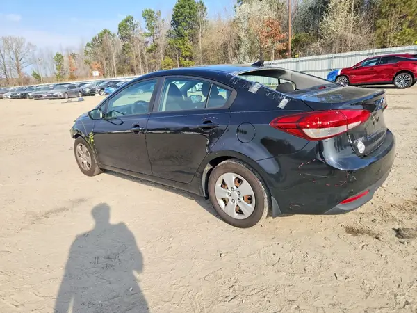 3KPFK4A72HE067659 2017 KIA FORTE - Image 2