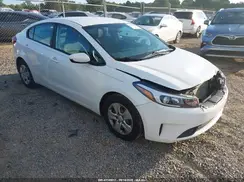 3KPFK4A72HE068195 2017 KIA FORTE