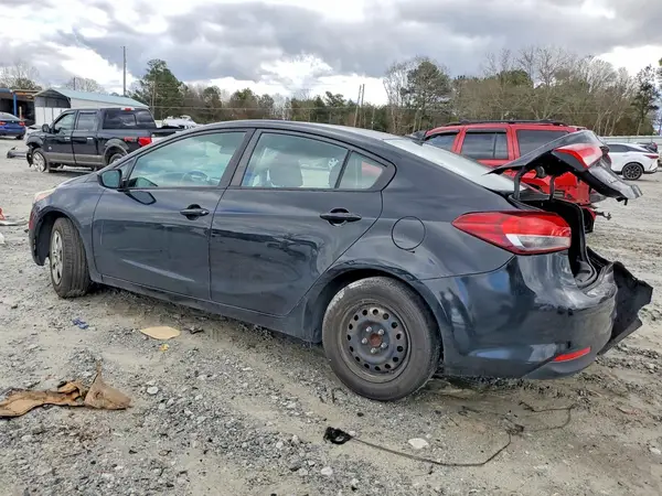 3KPFK4A72HE069072 2017 KIA FORTE - Image 2