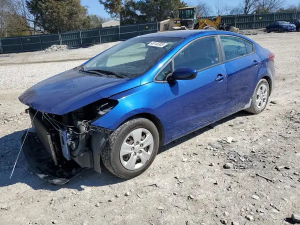 3KPFK4A72HE070559 2017 KIA FORTE - Image 1