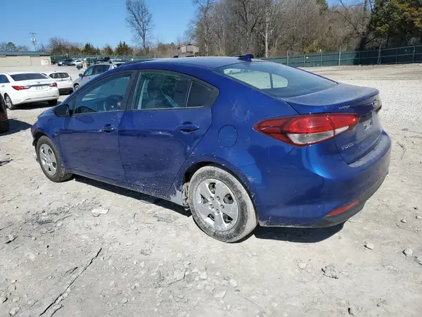 3KPFK4A72HE070559 2017 KIA FORTE - Image 2