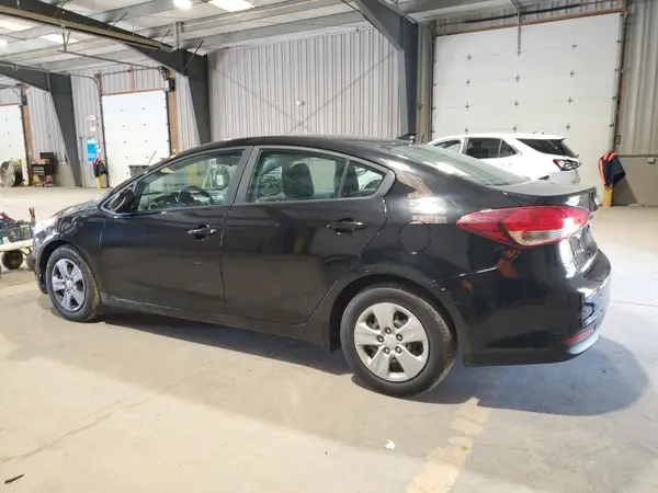3KPFK4A72HE073087 2017 KIA FORTE - Image 2