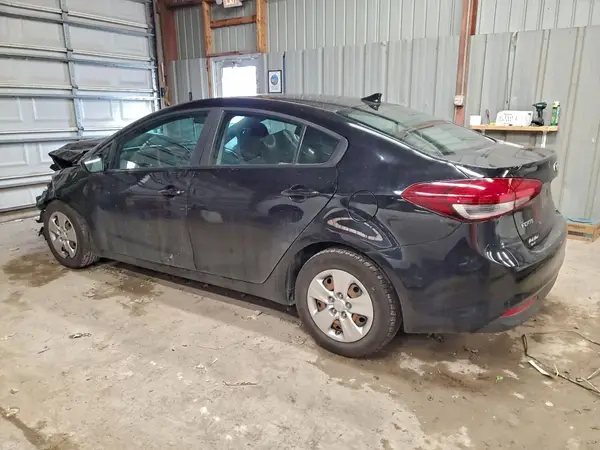 3KPFK4A72HE074529 2017 KIA FORTE - Image 2