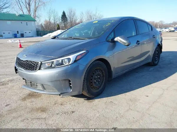 3KPFK4A72HE076667 2017 KIA FORTE - Image 2