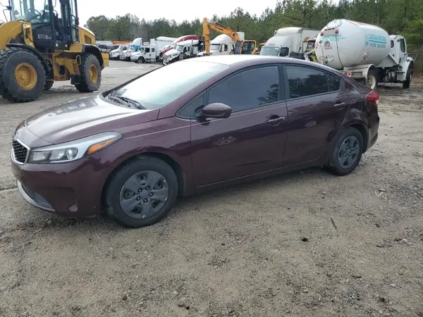 3KPFK4A72HE076975 2017 KIA FORTE - Image 1