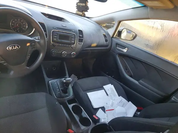 3KPFK4A72HE078919 2017 KIA FORTE - Image 8