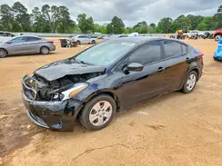 3KPFK4A72HE081335 2017 KIA FORTE